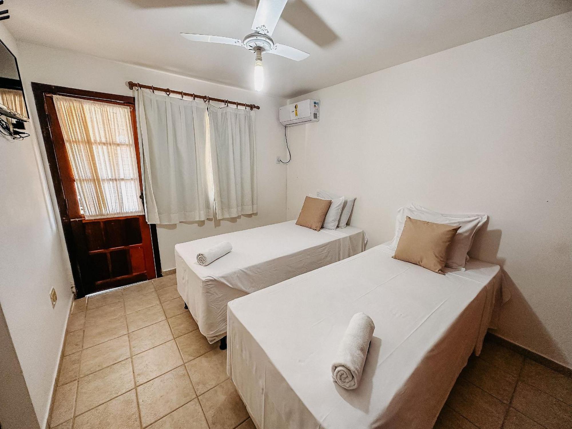 Taperapua Beachfront Suites: Axe Moi's Private Bbq & Pool Retreat Holiday home Porto Seguro