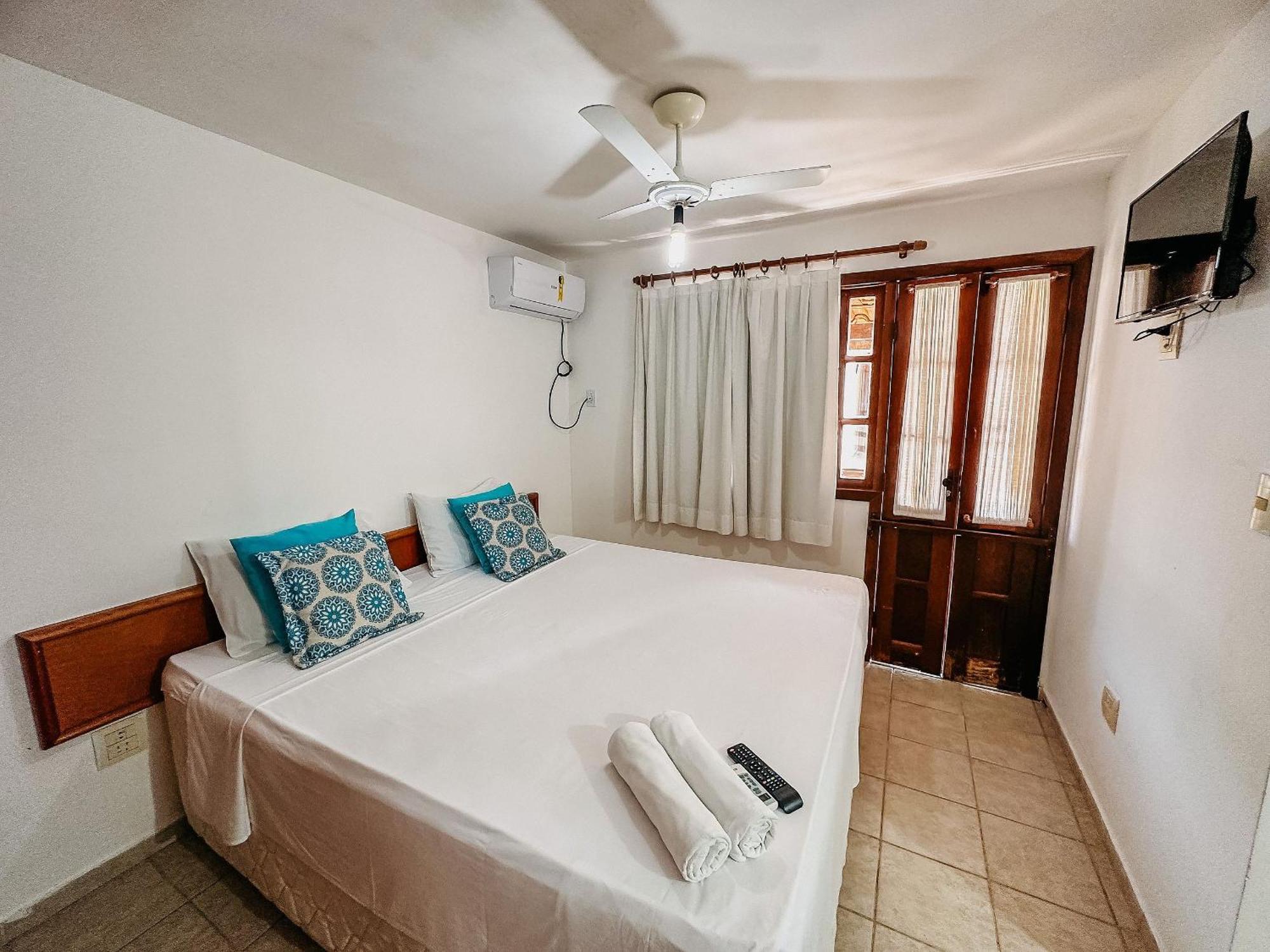 Holiday home Taperapua Beachfront Suites: Axe Moi's Private Bbq & Pool Retreat *