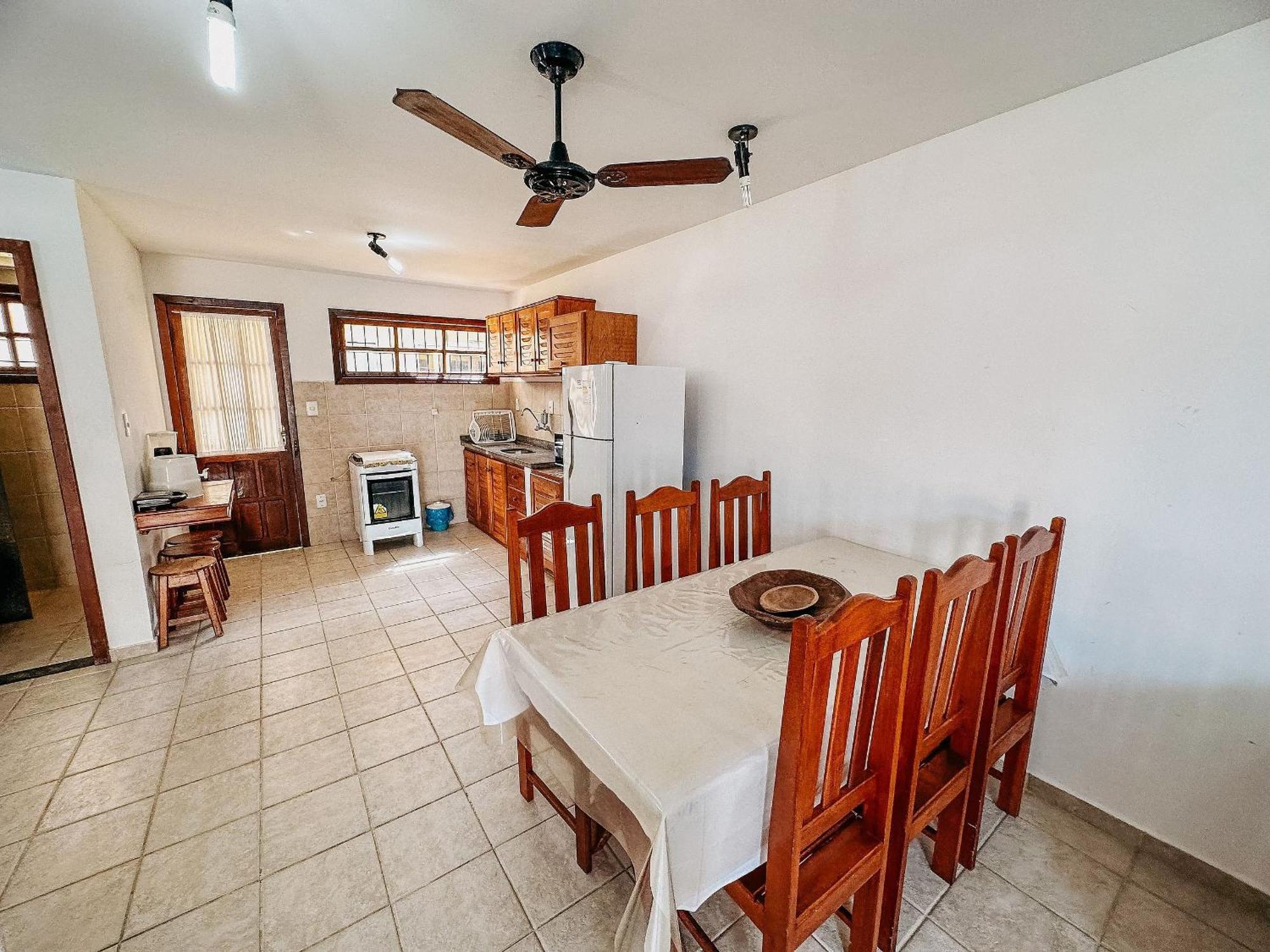 Taperapua Beachfront Suites: Axe Moi's Private Bbq & Pool Retreat