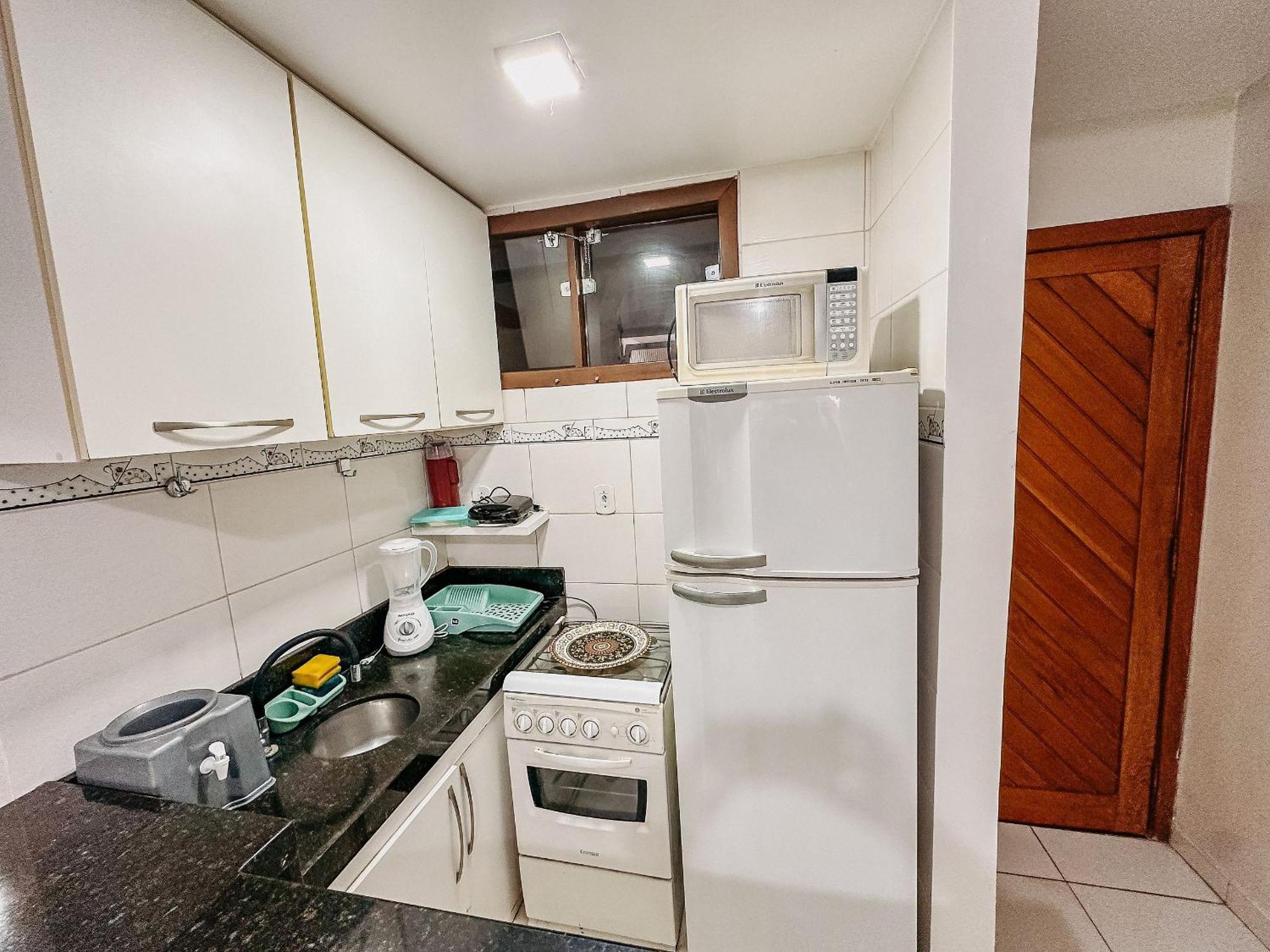 Casa de férias Flat Com 1 Com Ar Split, Sala E Cozinha Completa, No Portal Do Atlantico A 100m De Taperapua Porto Seguro