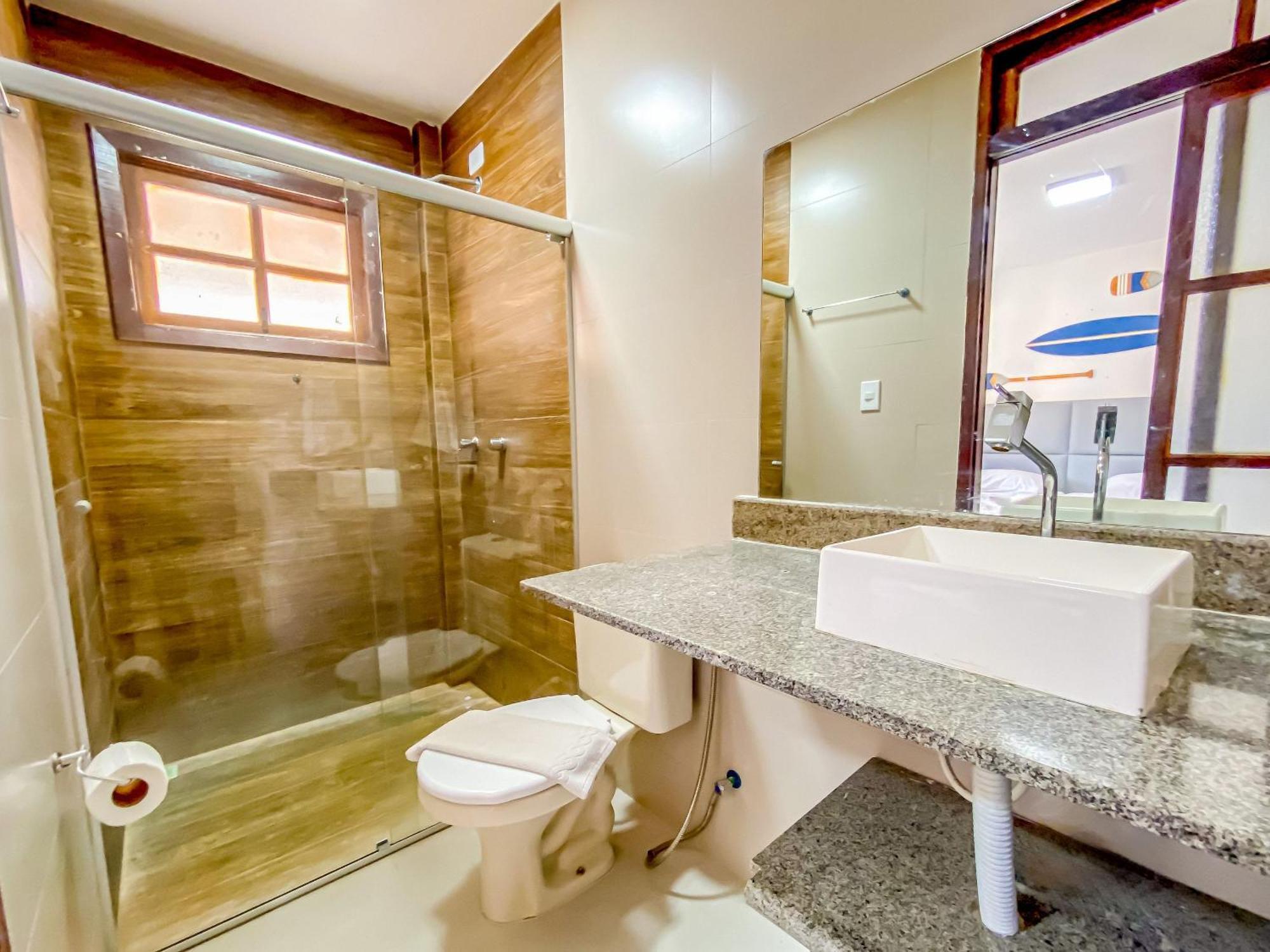 Taperapua Beachfront Suites: Axe Moi's Private Bbq & Pool Retreat Holiday home