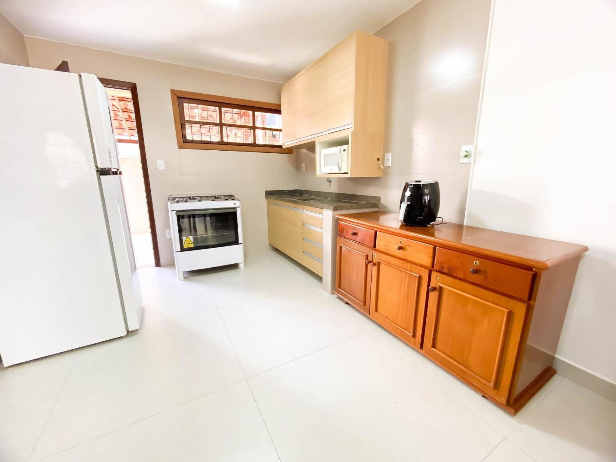 Taperapua Beachfront Suites: Axe Moi's Private Bbq & Pool Retreat Holiday home *