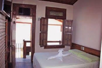 Hotel Amora 2*