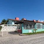Flat no Condomínio Taperapuan Village