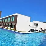 Excelente E Bem Montado Apartamento 2 Quartos, 150 Mts Da Praia