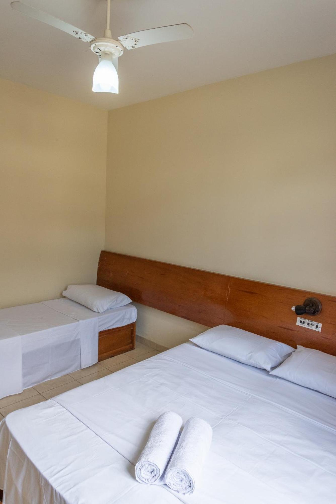 Em Frente A Praia De Taperapuan; Piscina; 1 Quarto; Wifi 300 Mbs; Estacionamento Gratuito 1 Veiculo Holiday home *