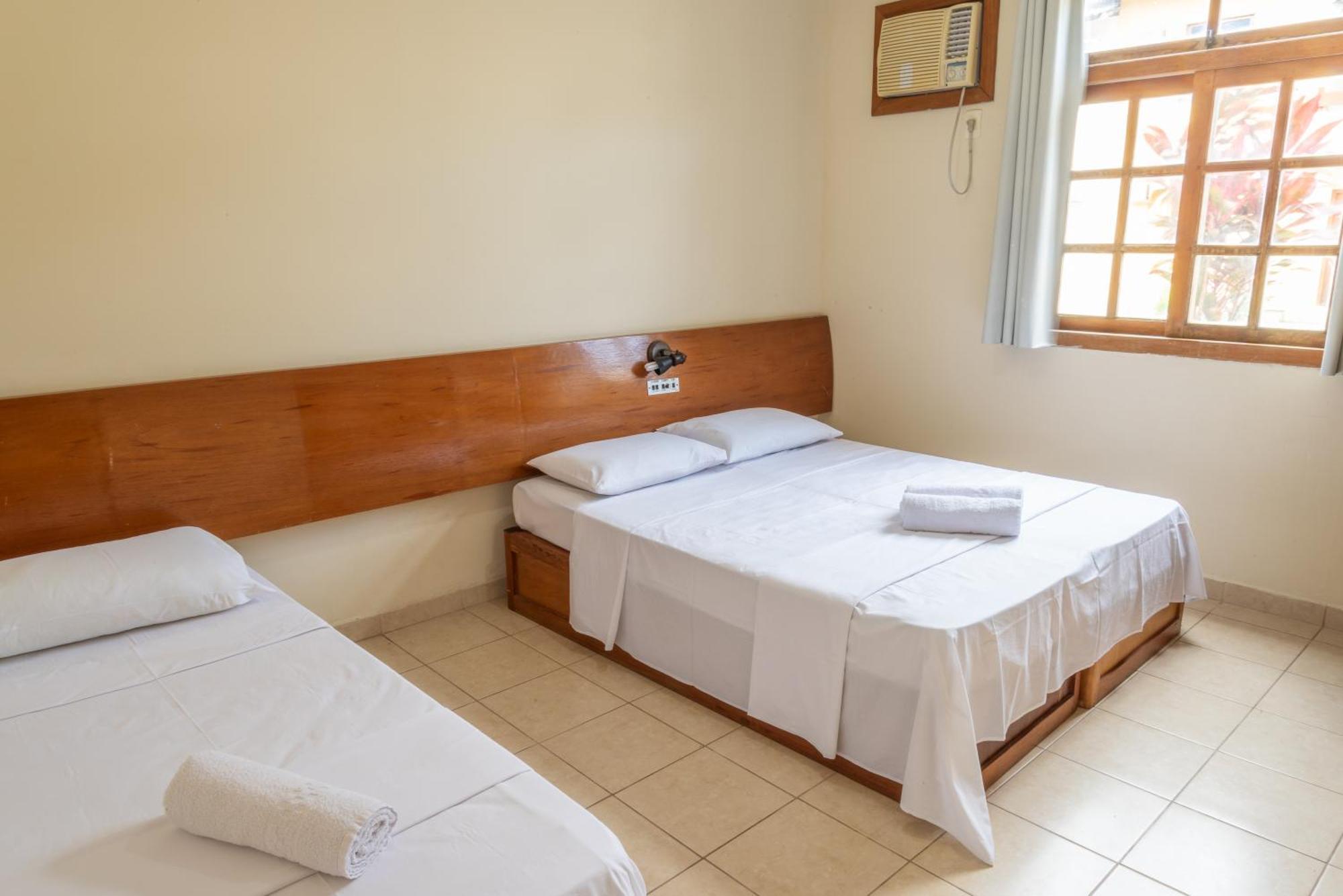 Em Frente A Praia De Taperapuan; Piscina; 1 Quarto; Wifi 300 Mbs; Estacionamento Gratuito 1 Veiculo Holiday home Porto Seguro