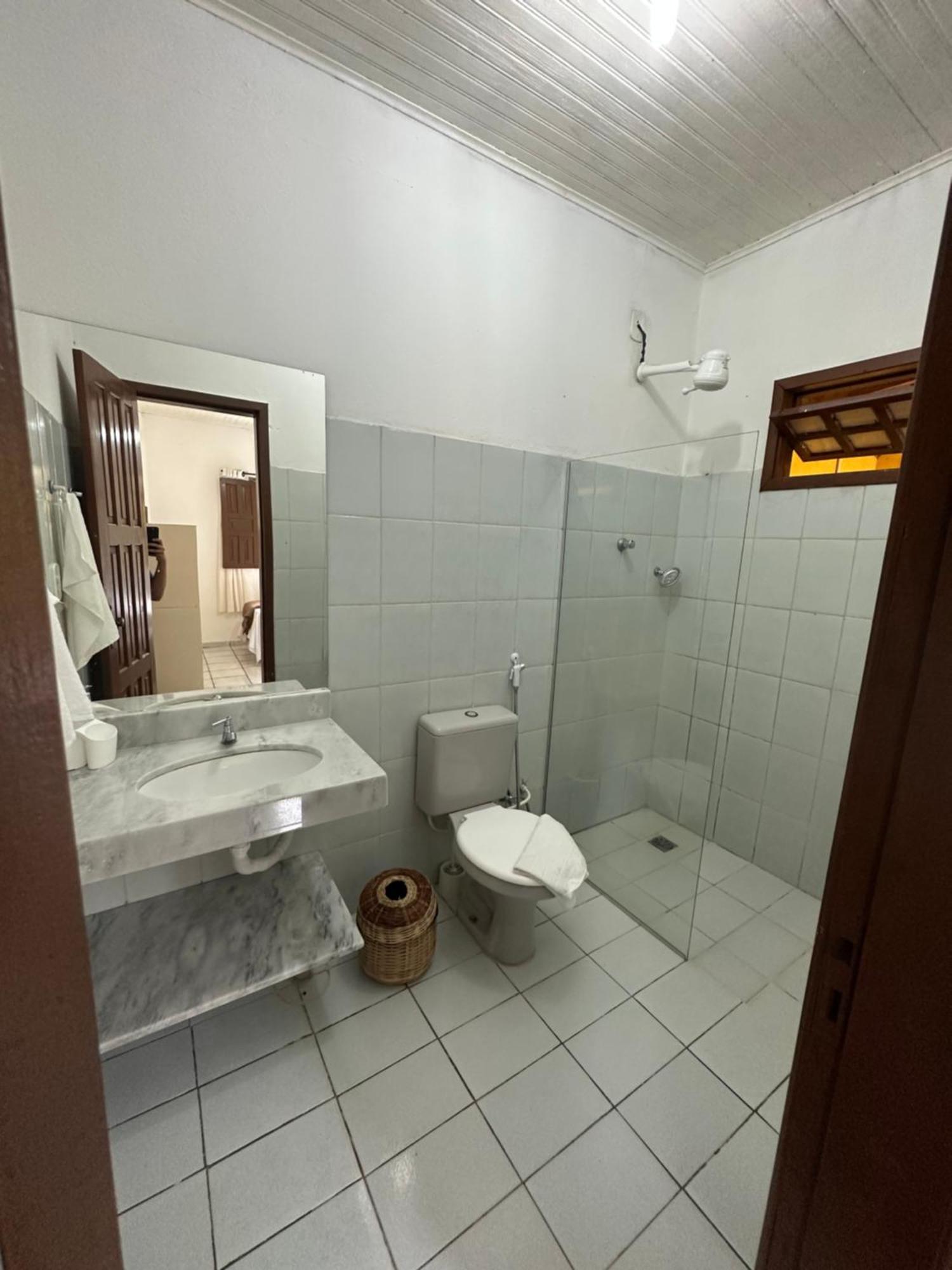 Pousada 3 Pequis Guest house *