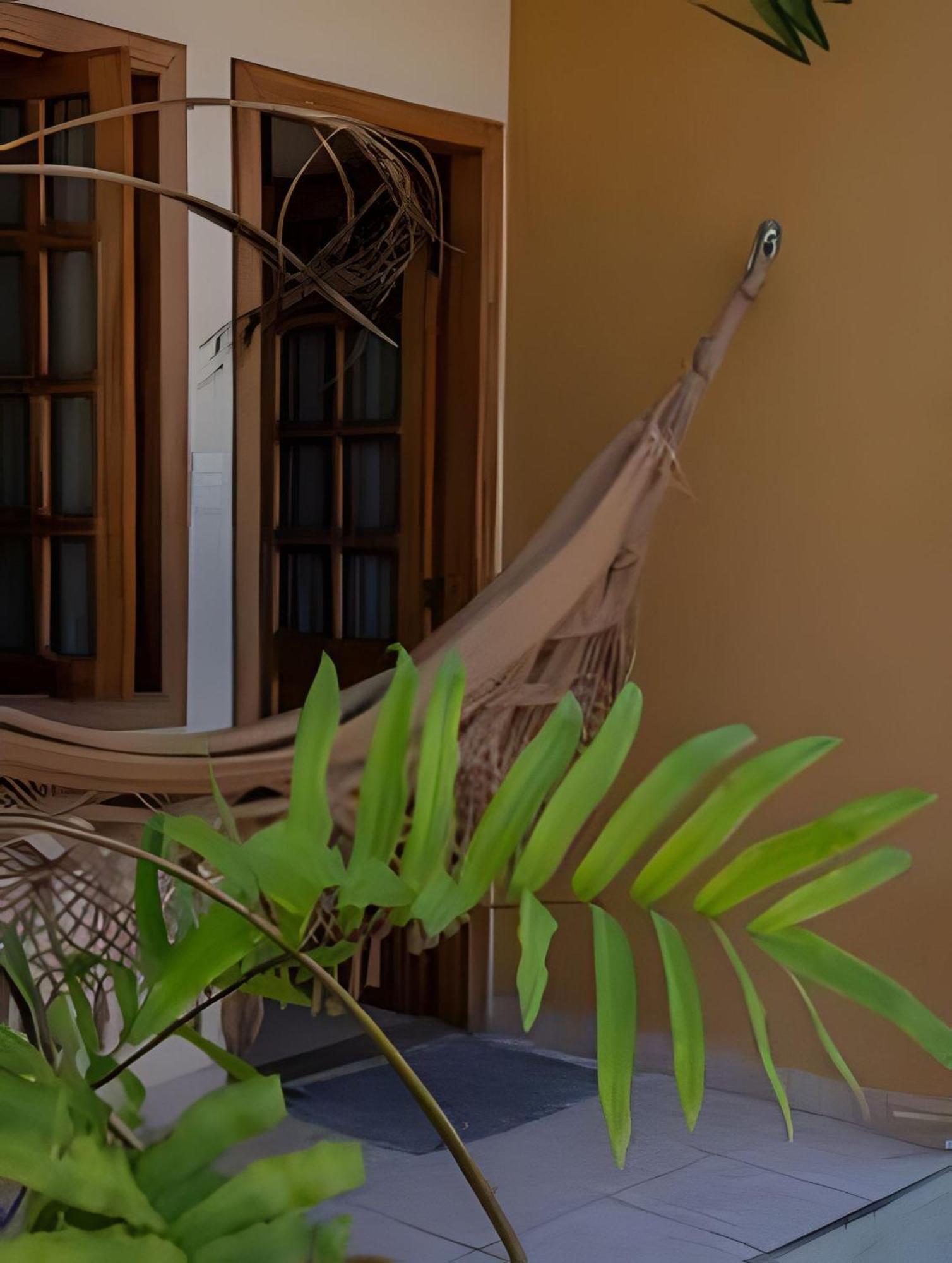 Em Frente A Praia De Taperapuan; Piscina; 1 Quarto; Wifi 300 Mbs; Estacionamento Gratuito 1 Veiculo Holiday home