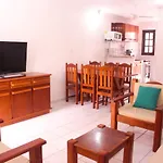 Casa Duplex 3 Suites Em Condominio