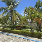 Apto Terreo Mobiliado Com Piscina - 400M Da Praia De Taperapuan, Proximo Ao Axe Moi- Golden Dolphin Residence