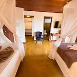 Pousada Arraial Colonial, Localizada No Centrinho E De Facil Acesso A Praia E A Rua Mucuge