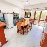 Aptos Com 3 Quartos Sendo 1 Suite, No Residencial Lacorte, Condominio Com Piscina, Area Gourmet Localizado A Poucos Metros Da Praia De Taperapua