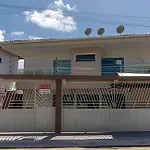 500M Praia De Taperapuan; 2 Quartos; Wifi 300Mbs; 2 Pavimento; Churrasqueira; Chuveirao; Estacionamento Gratuito 1 Carro