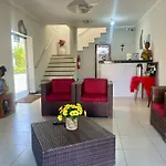 Oasis Praia Hotel