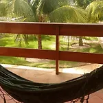 Apartamento De 3 Quartos A 200M Da Praia