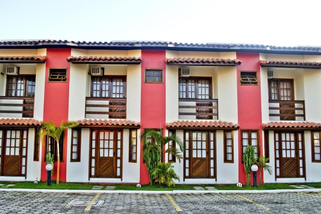 Residencial Com 3 Suites Na De Taperapuan *