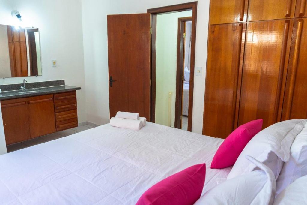 Com Piscina E Otima Localizacao. * Porto Seguro