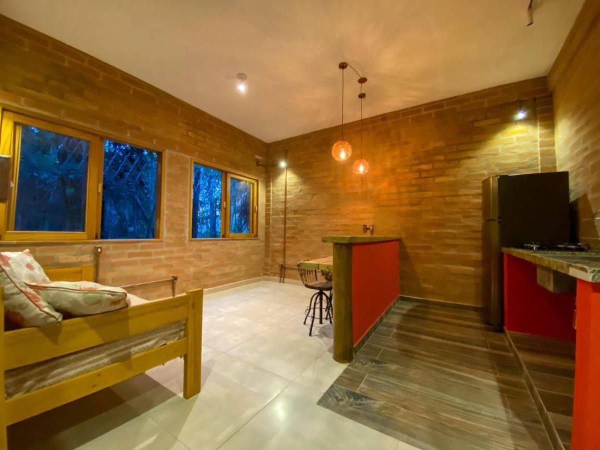 Casa Em Com Piscina, Quintal E Garagem Porto Seguro