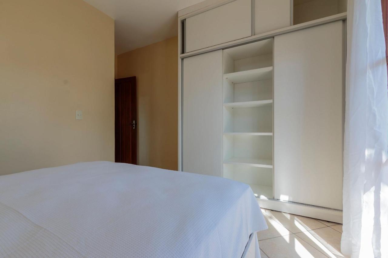 Apartamento Linda Casa Com Piscina E Churrasqueira Ura0015