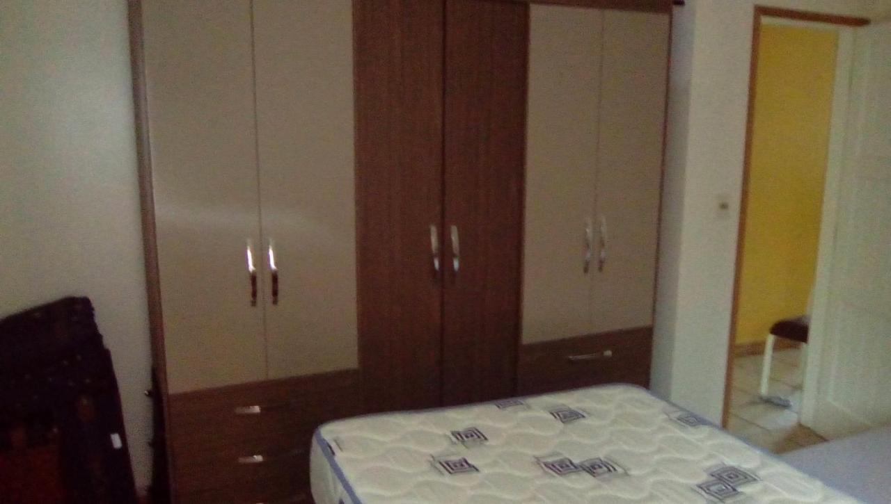 Apartment Condoville