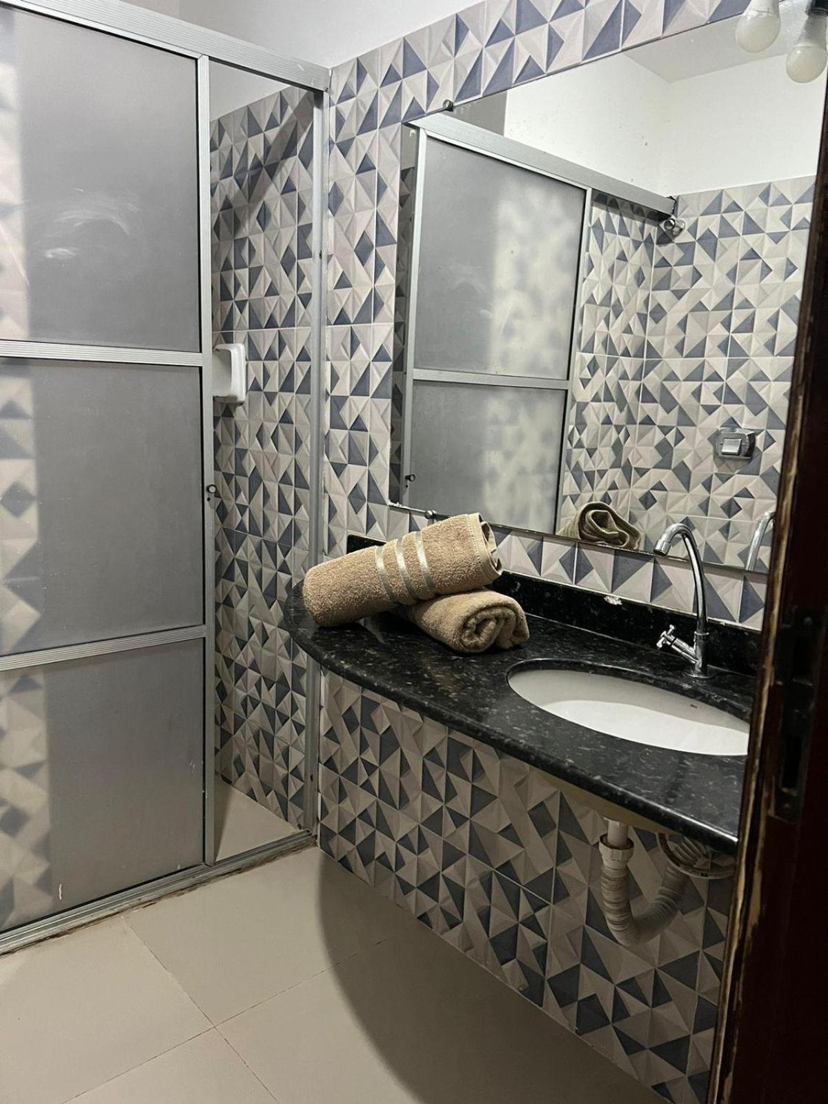 Terreo Dois Quartos Wifi E Piscina