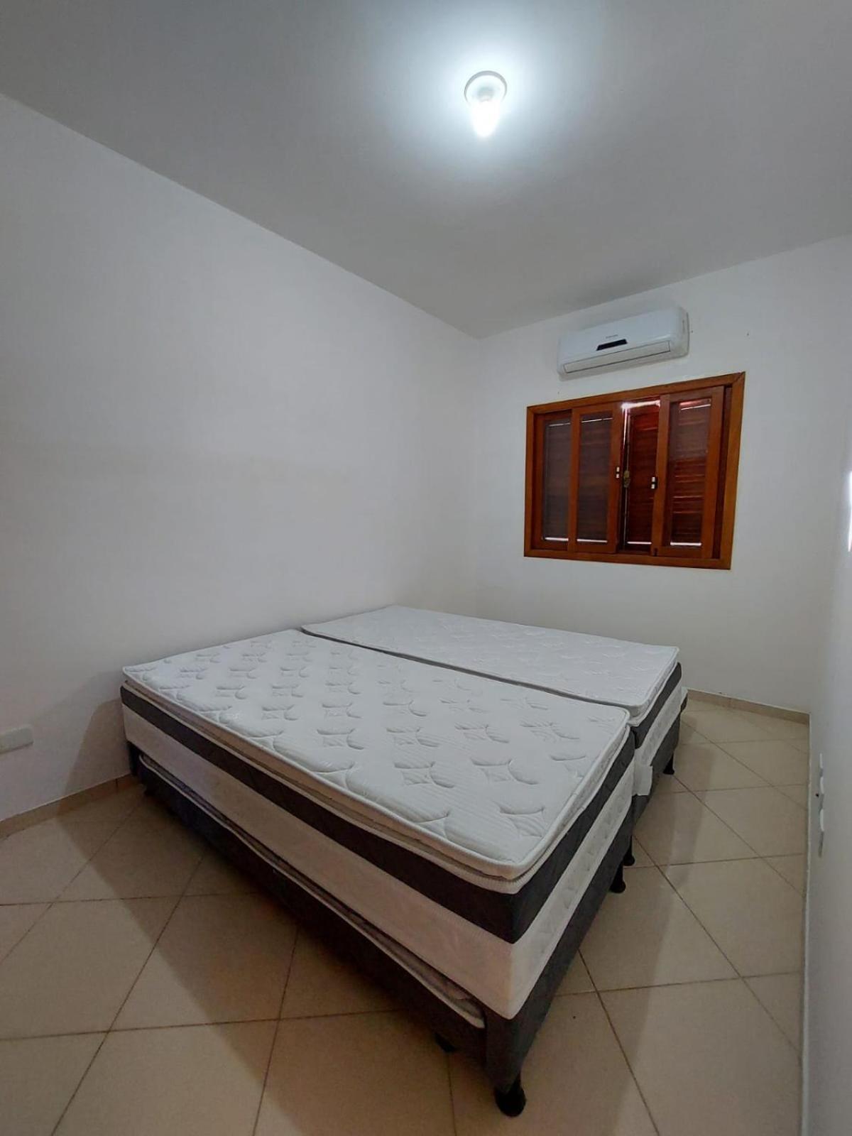 Em Com Piscina Apartamento