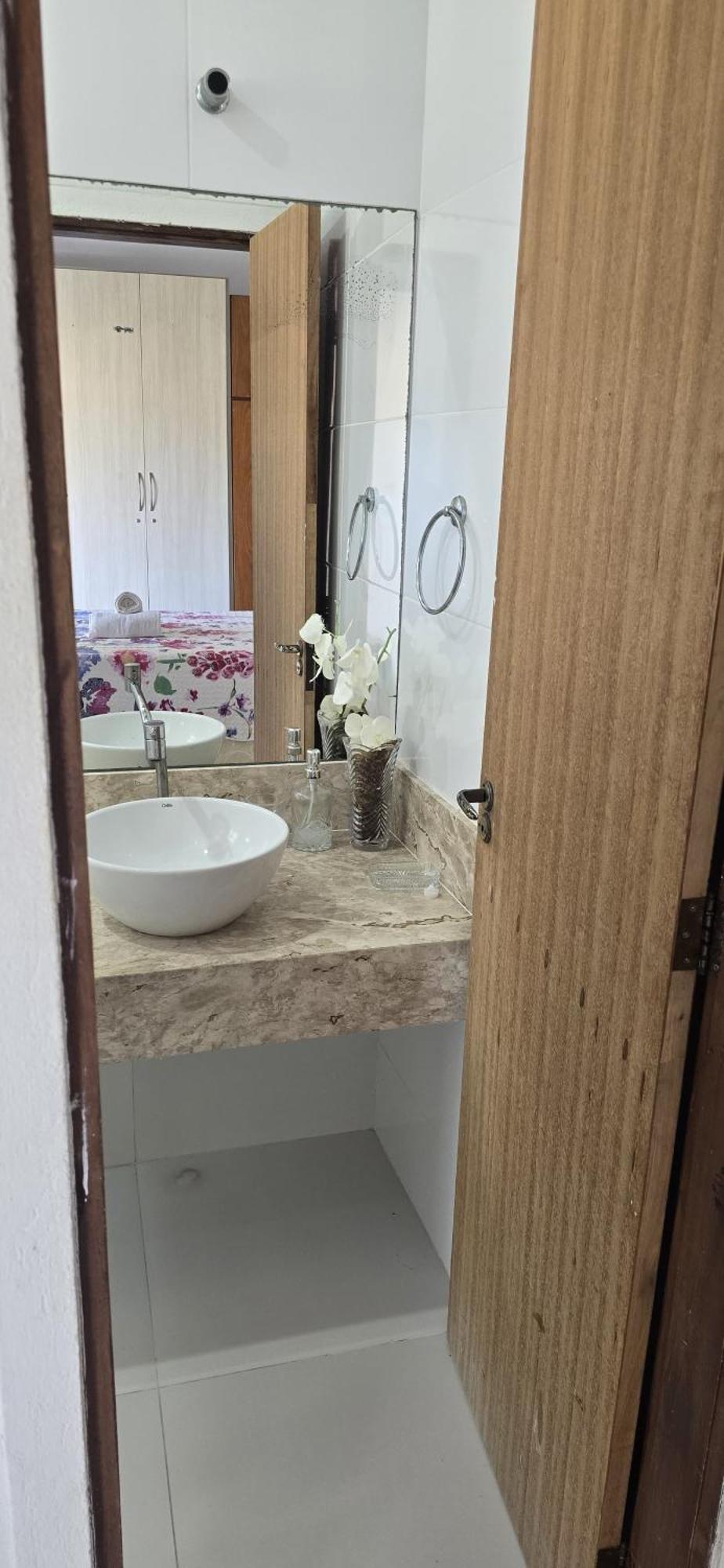 Casa Beija Flor - 03 Quartos Com Suite, Piscina E Area De Churrasco, Luxo Totalmente Privativa