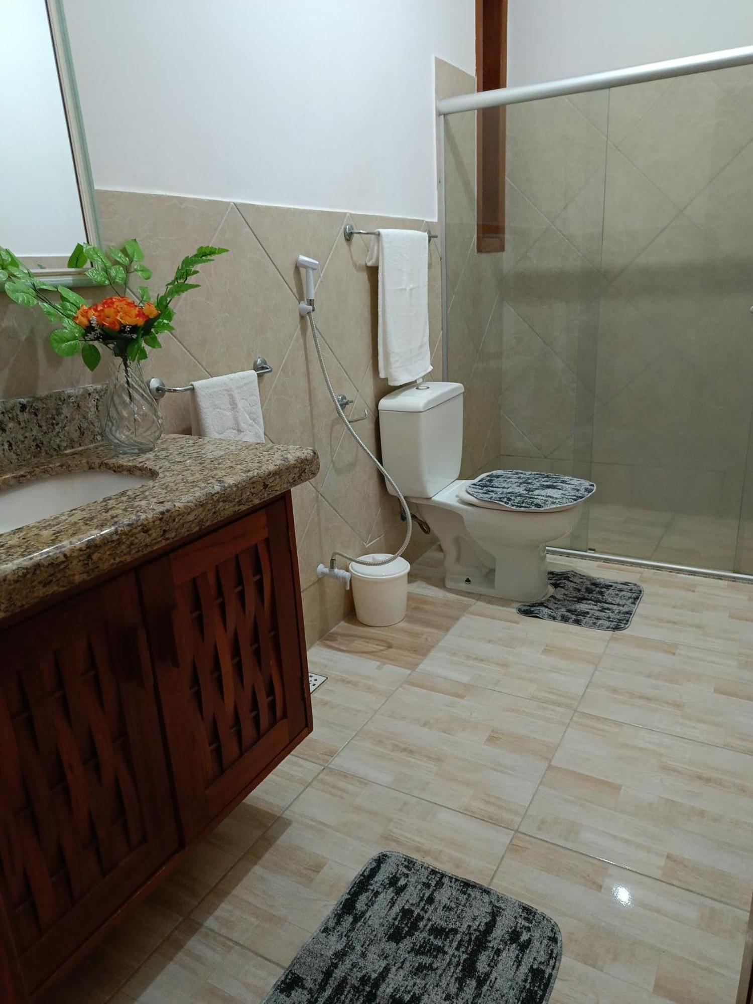 Casa Charmosa A Poucos Metros Do Mar! Apartment *