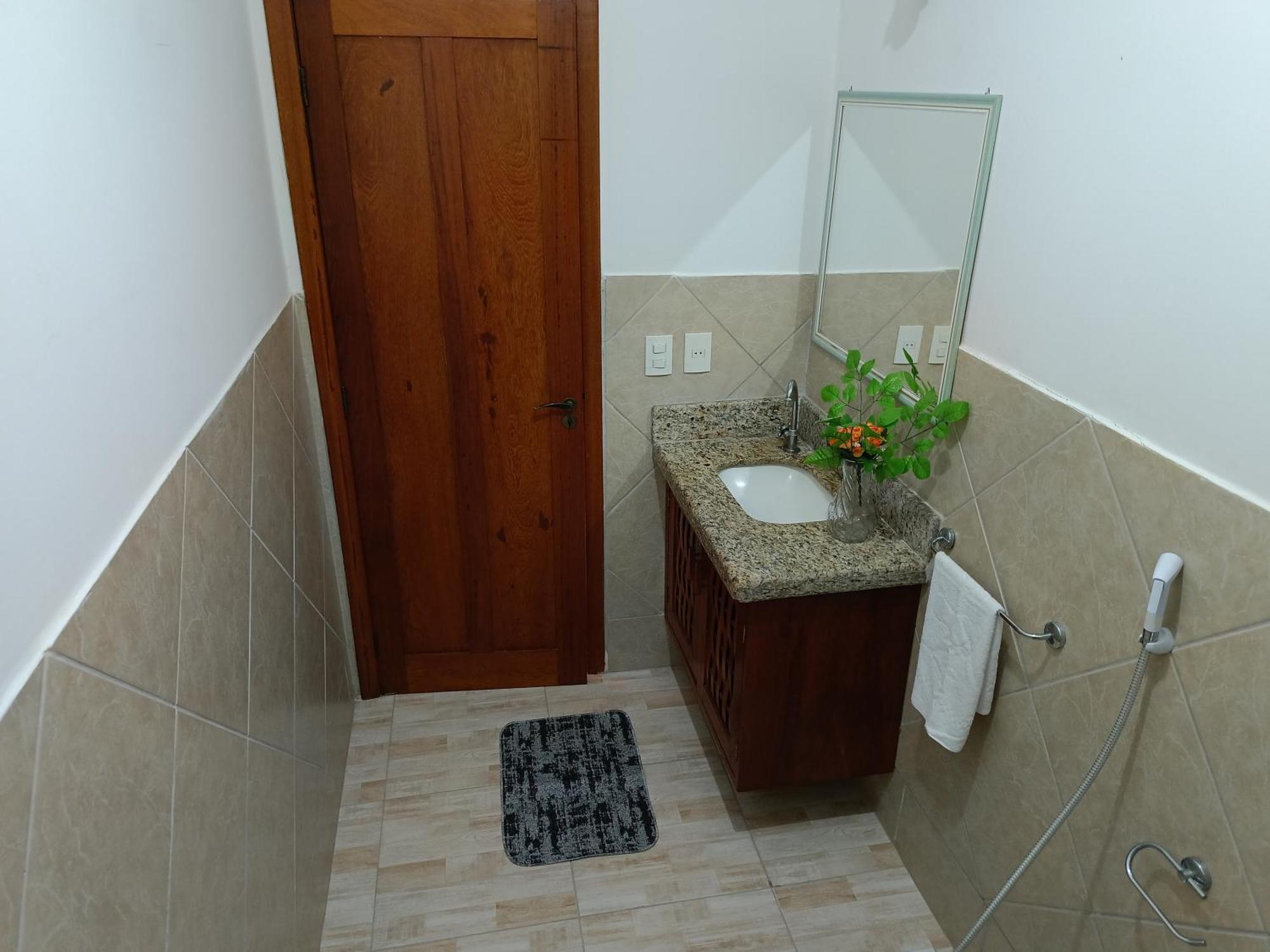 Casa Charmosa A Poucos Metros Do Mar! Apartment *