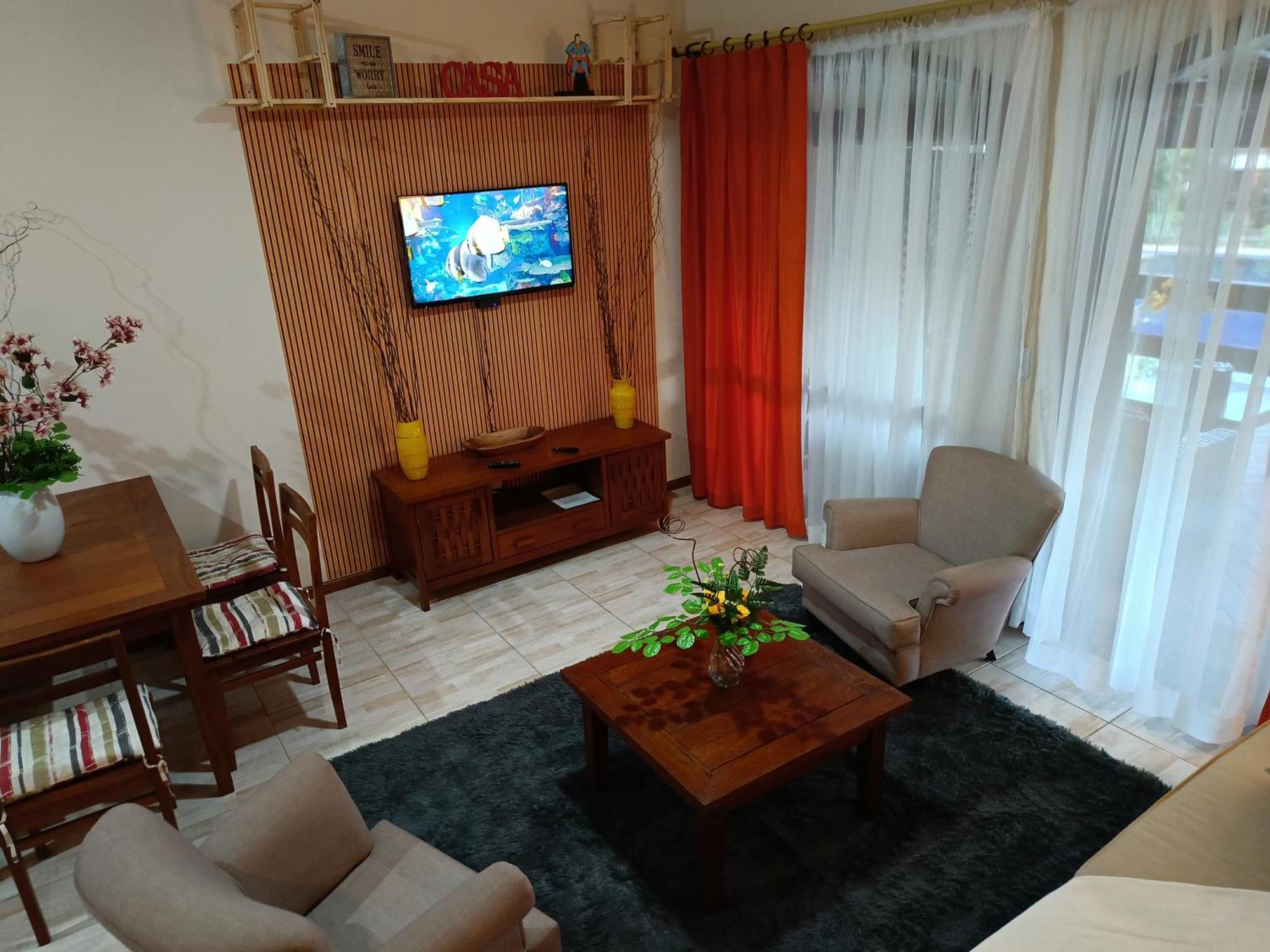 Casa Charmosa A Poucos Metros Do Mar! Apartment *