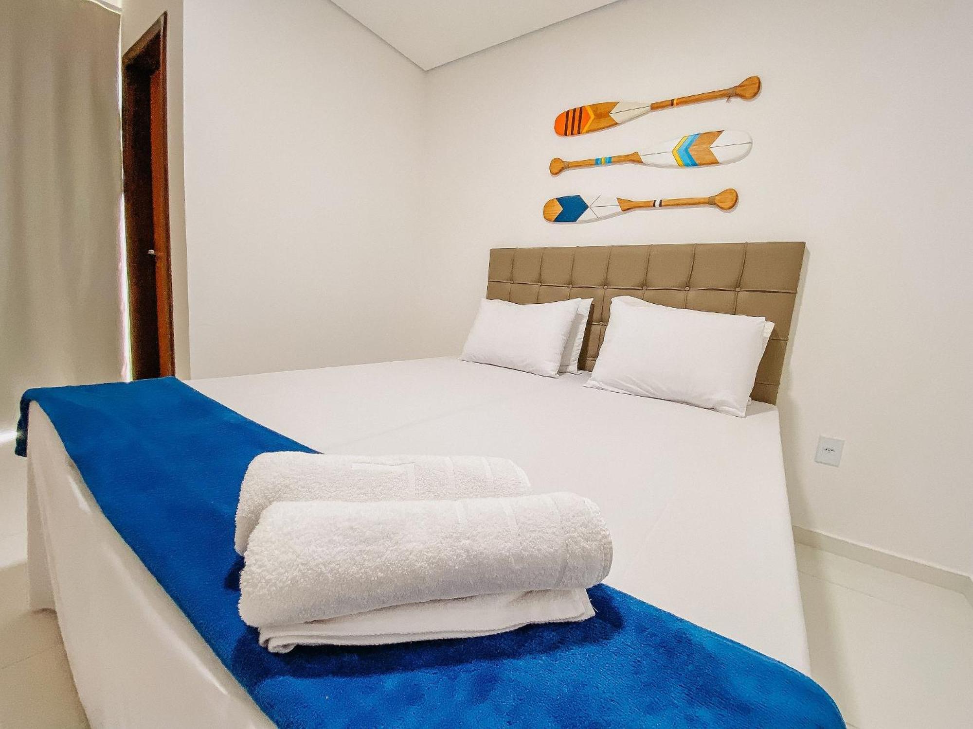 Casas Duplex Todas Com 3 Suiites Ambas Com Ar Condicionado, Varanda, Internet E Churrasqueira Privativa No Residencial Jardins De Taperpua 2 Codominio A Poucos Metros Da De Taperapua, Com Piscina E Area Gourmet. Casa de férias *