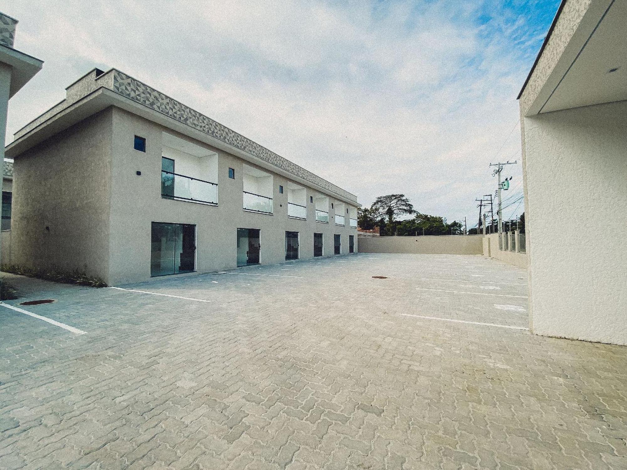 Casas Duplex Todas Com 3 Suiites Ambas Com Ar Condicionado, Varanda, Internet E Churrasqueira Privativa No Residencial Jardins De Taperpua 2 Codominio A Poucos Metros Da De Taperapua, Com Piscina E Area Gourmet. Casa de férias