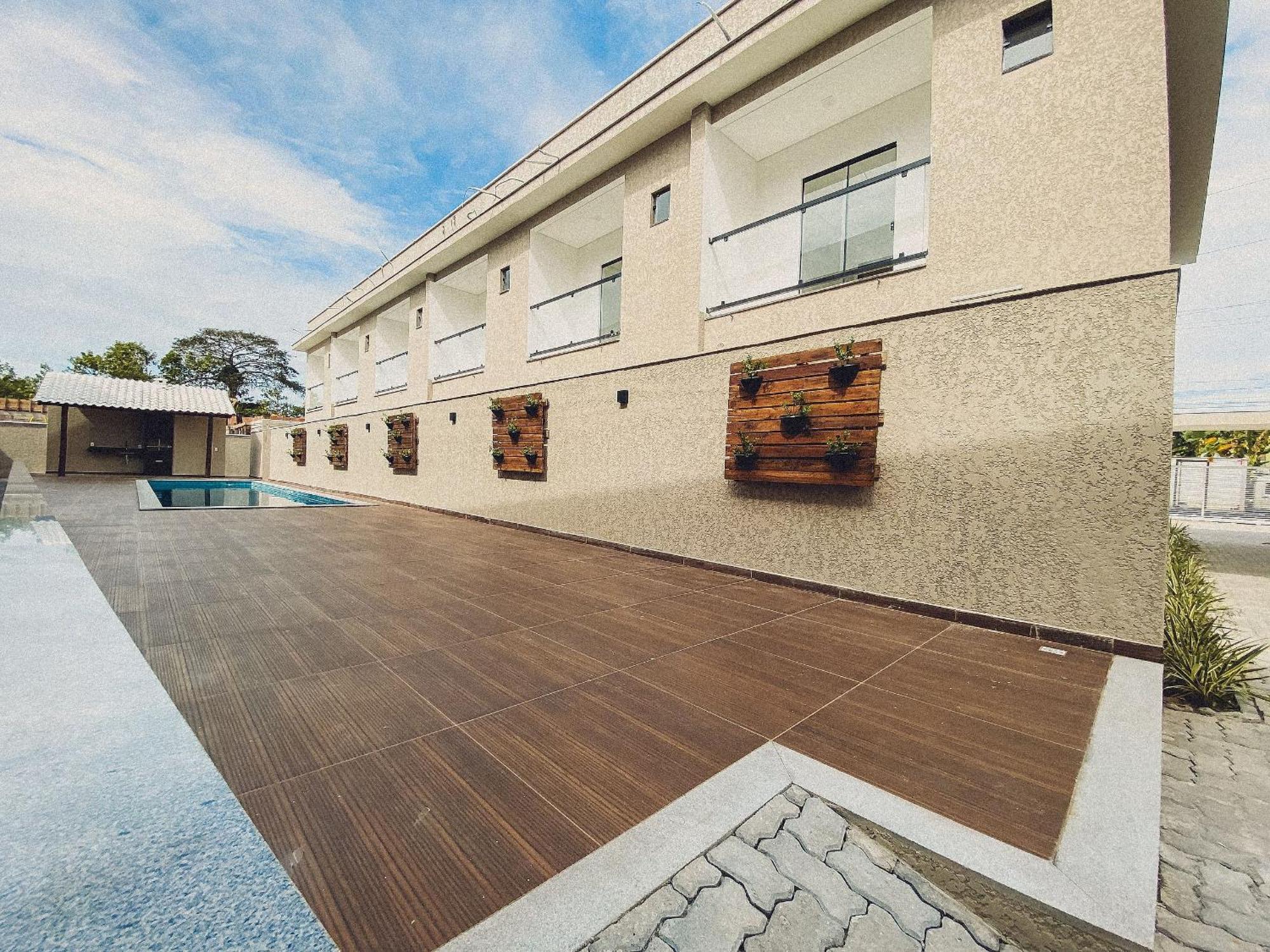 Casa de férias Casas Duplex Todas Com 3 Suiites Ambas Com Ar Condicionado, Varanda, Internet E Churrasqueira Privativa No Residencial Jardins De Taperpua 2 Codominio A Poucos Metros Da De Taperapua, Com Piscina E Area Gourmet. Porto Seguro