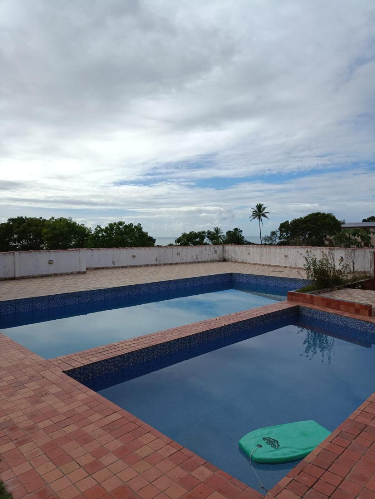 Minha Casa, Sua Casa Apartment *
