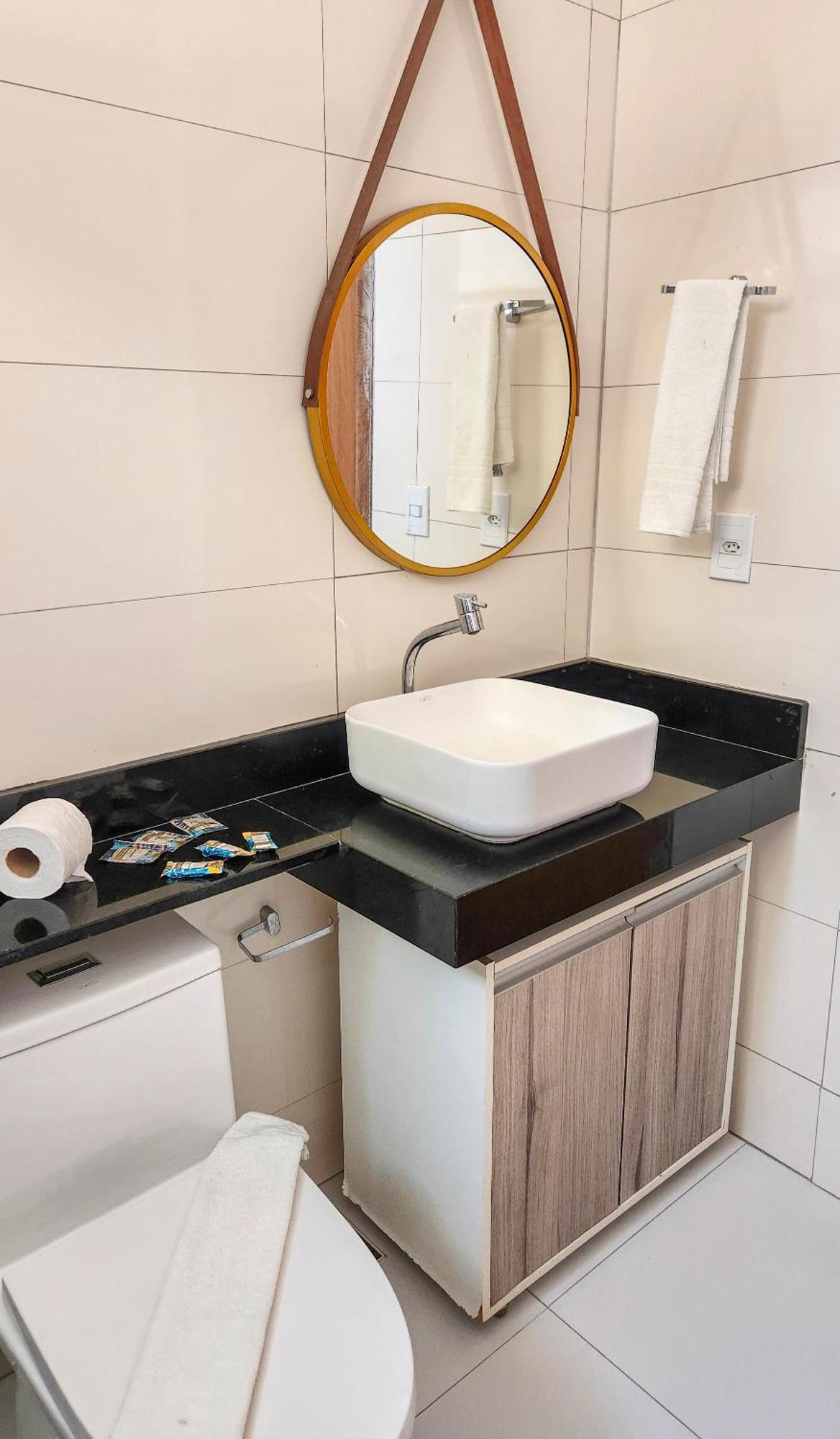 500M Praia De Taperapuan; 2 Quartos; Wifi 300Mbs; 2 Pavimento; Churrasqueira; Chuveirao; Estacionamento Gratuito 1 Carro Holiday home *