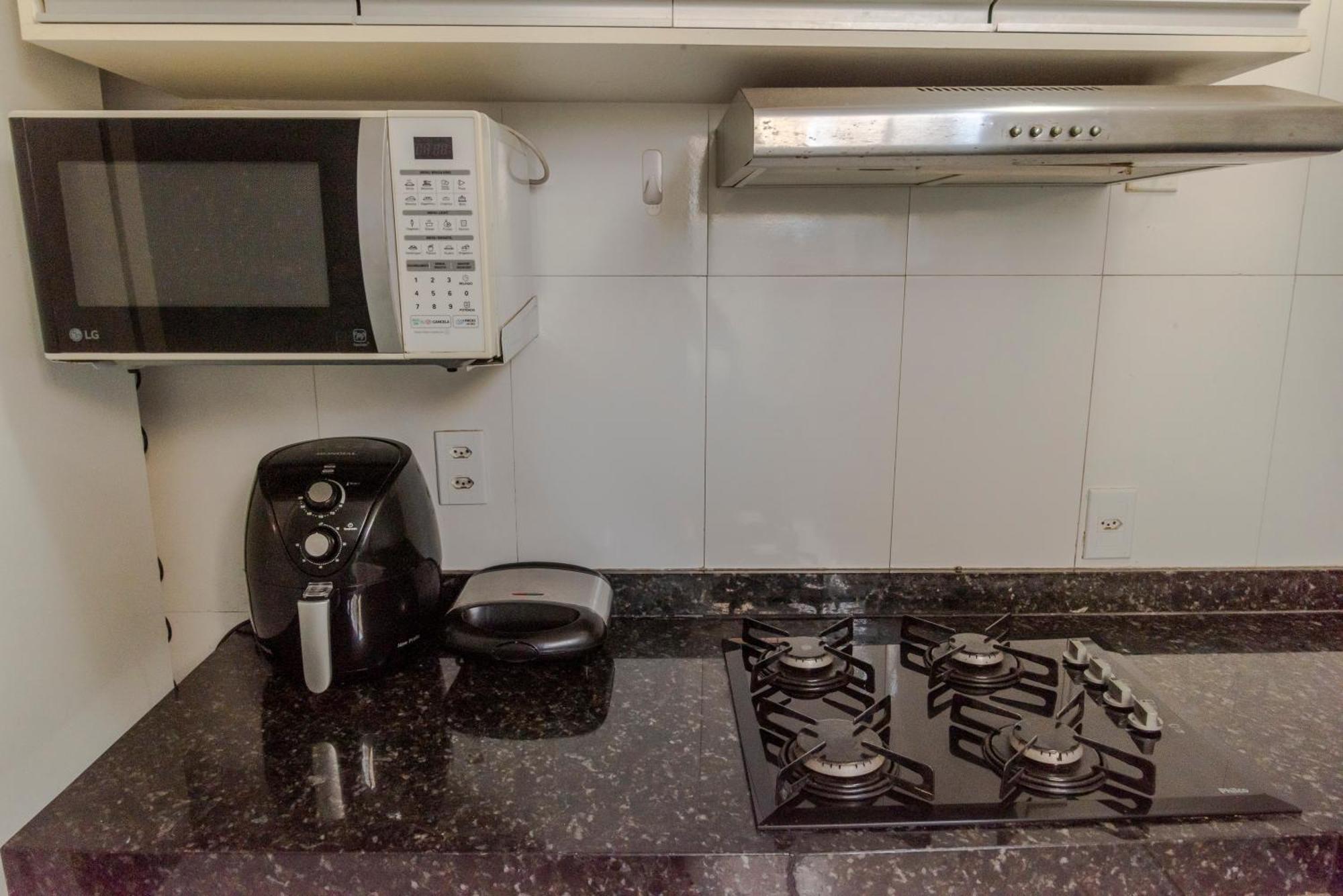 500M Praia De Taperapuan; 2 Quartos; Wifi 300Mbs; 2 Pavimento; Churrasqueira; Chuveirao; Estacionamento Gratuito 1 Carro Holiday home Porto Seguro