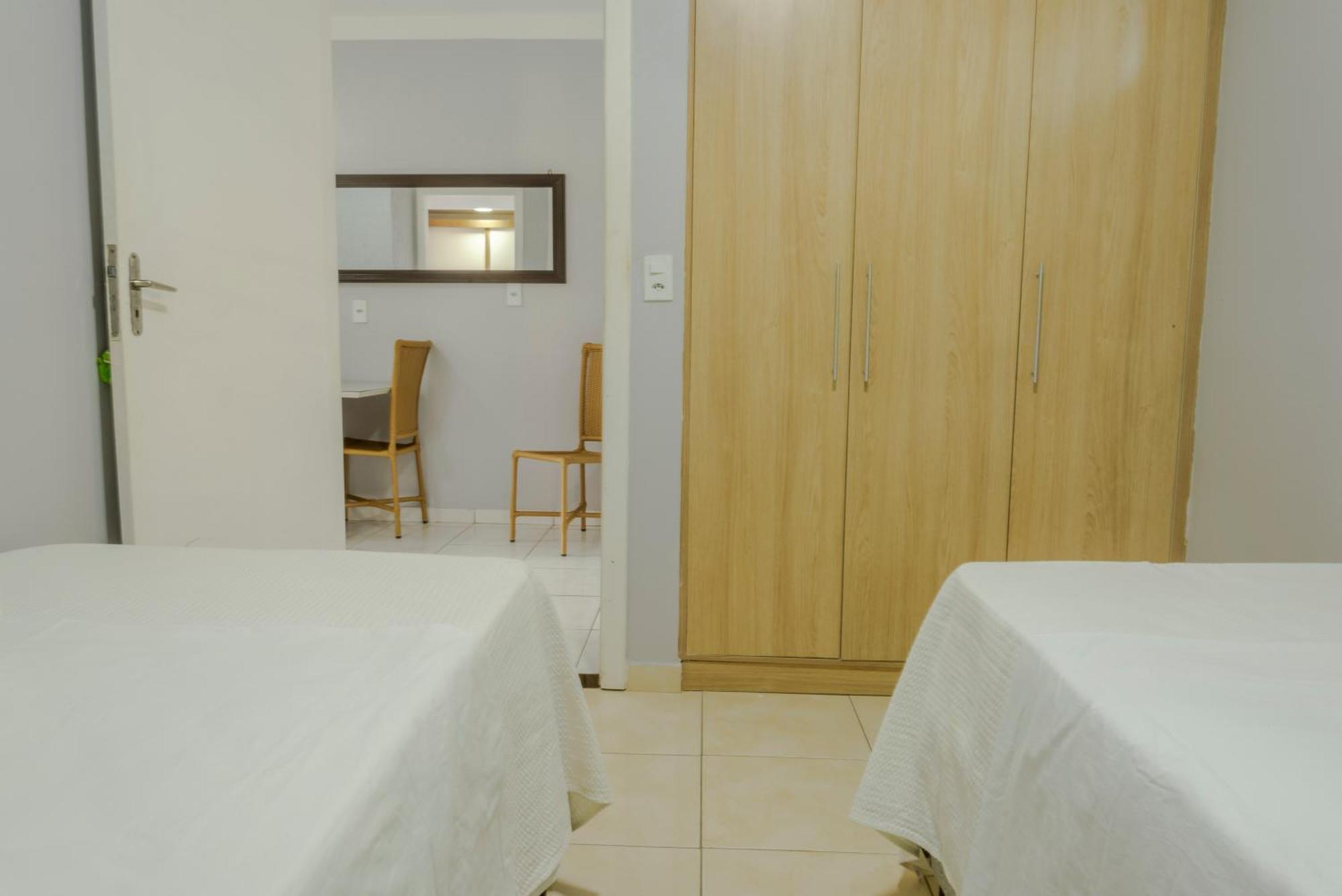 Holiday home 500M Praia De Taperapuan; 2 Quartos; Wifi 300Mbs; 2 Pavimento; Churrasqueira; Chuveirao; Estacionamento Gratuito 1 Carro *