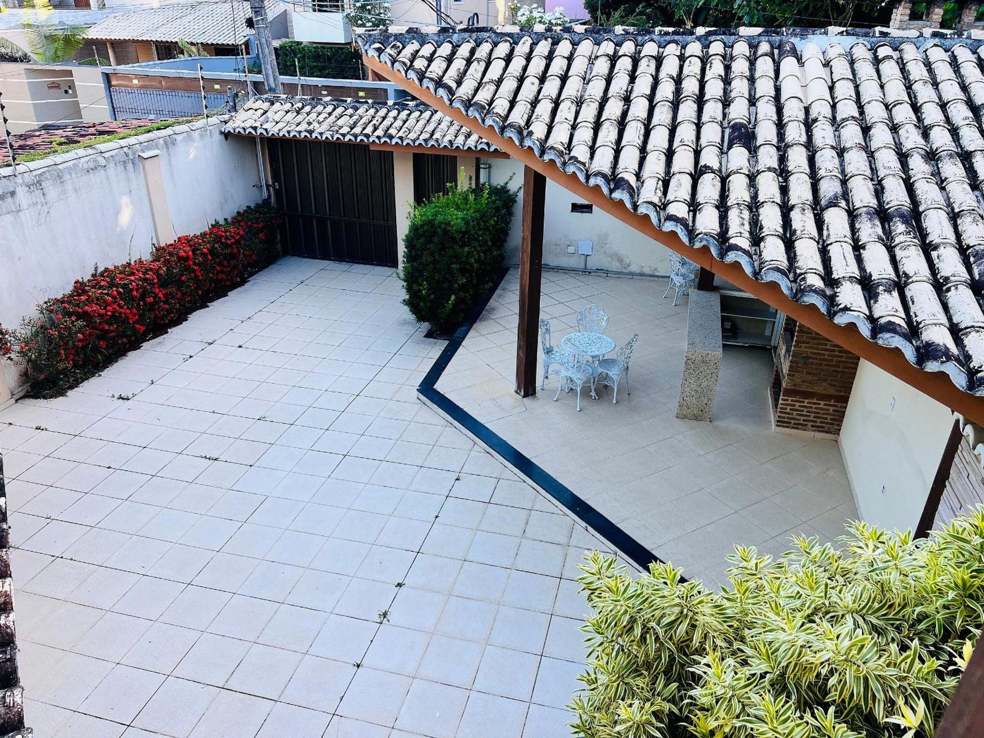 Casa Individual Ampla Com 03 400m Da