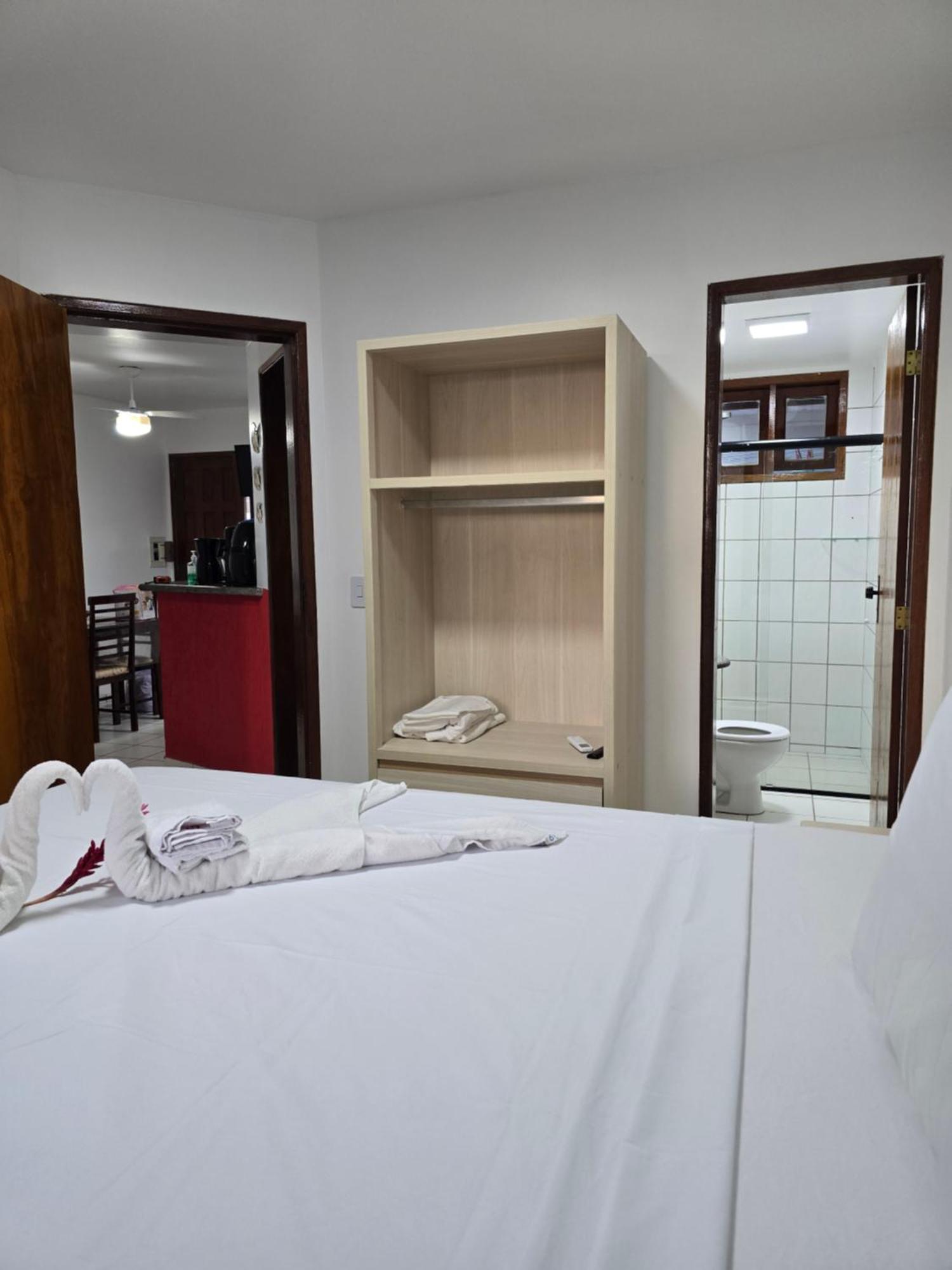 Apto Terreo Mobiliado Com Piscina - 400m Da De Taperapuan, Proximo Ao Axe Moi- Golden Dolphin Apartment Porto Seguro