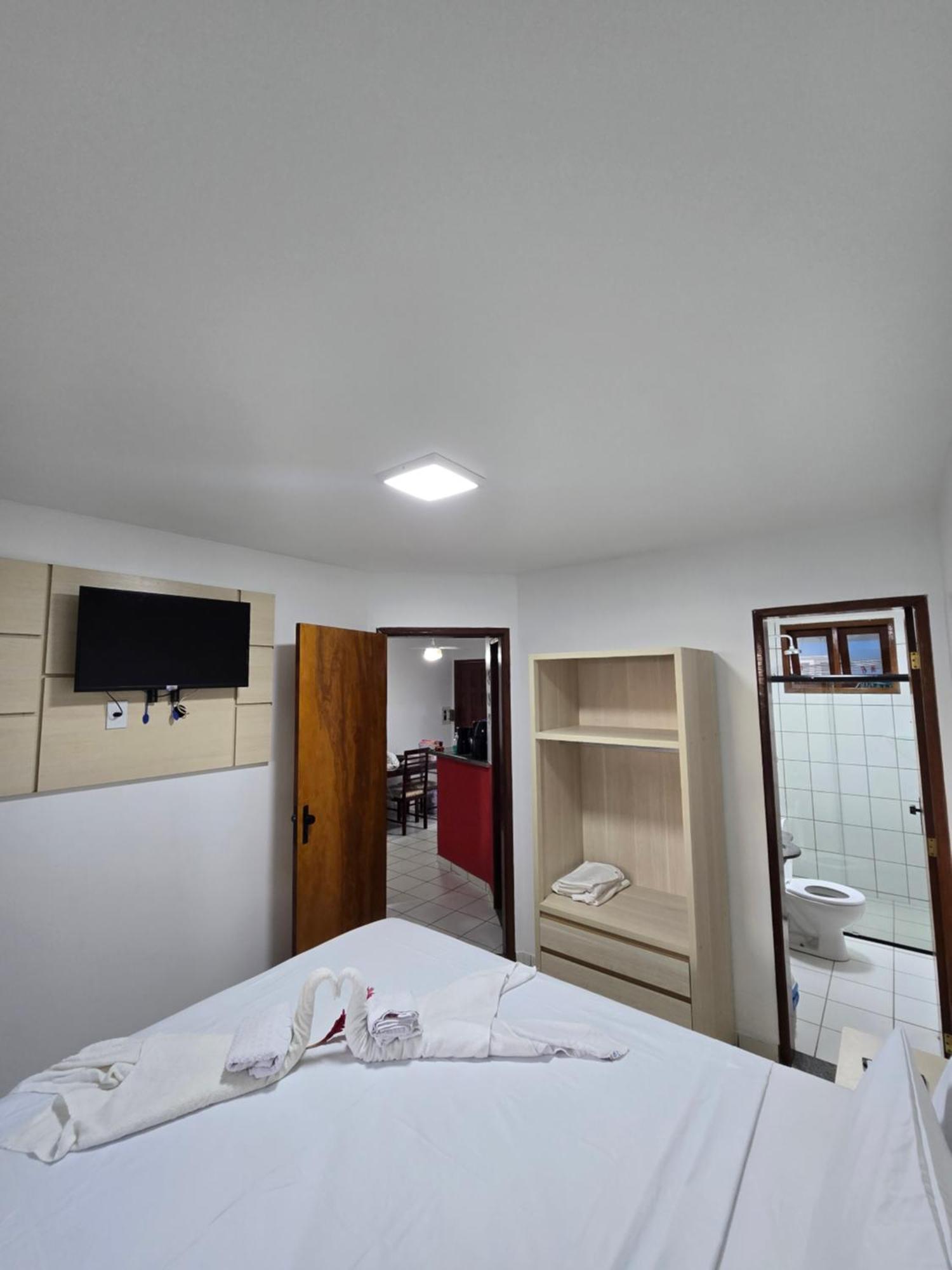 Apto Terreo Mobiliado Com Piscina - 400m Da De Taperapuan, Proximo Ao Axe Moi- Golden Dolphin * Porto Seguro