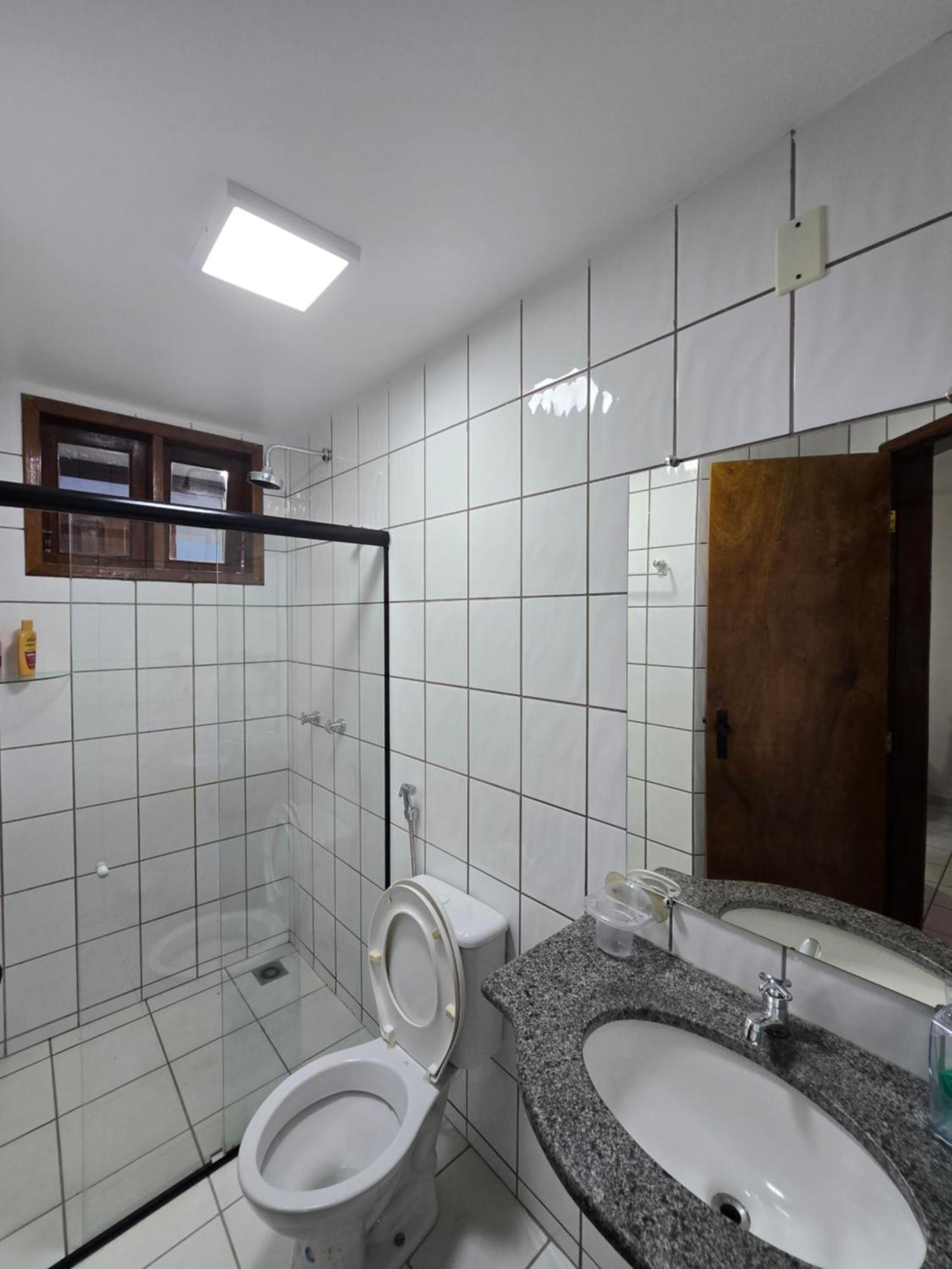 Apto Terreo Mobiliado Com Piscina - 400m Da De Taperapuan, Proximo Ao Axe Moi- Golden Dolphin