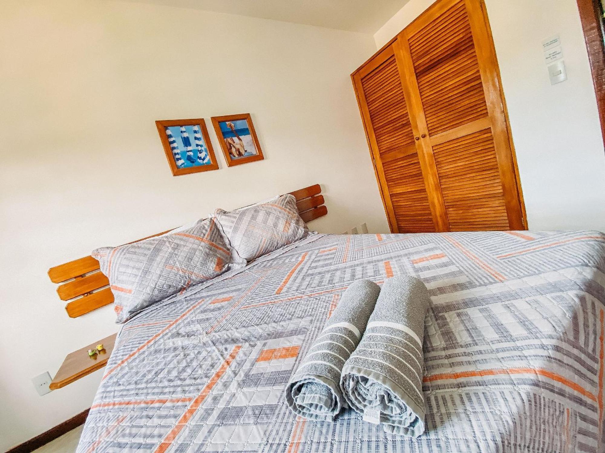 Aptos Com 3 Quartos Sendo 1 Suite, No Residencial Lacorte, Com Piscina, Area Gourmet Localizado A Poucos Metros Da De Taperapua Casa de férias *