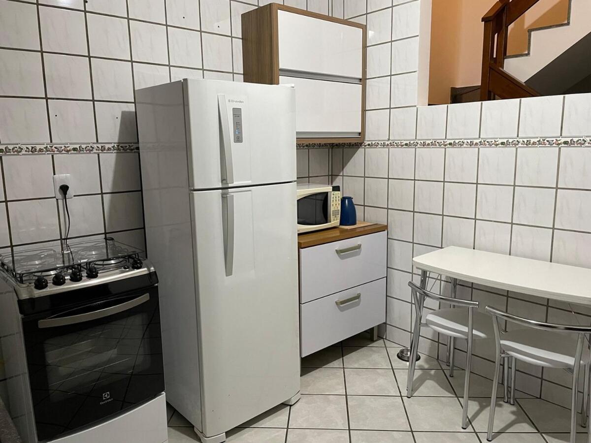 Encantador Com Piscina Ao Lado Da Apartamento *
