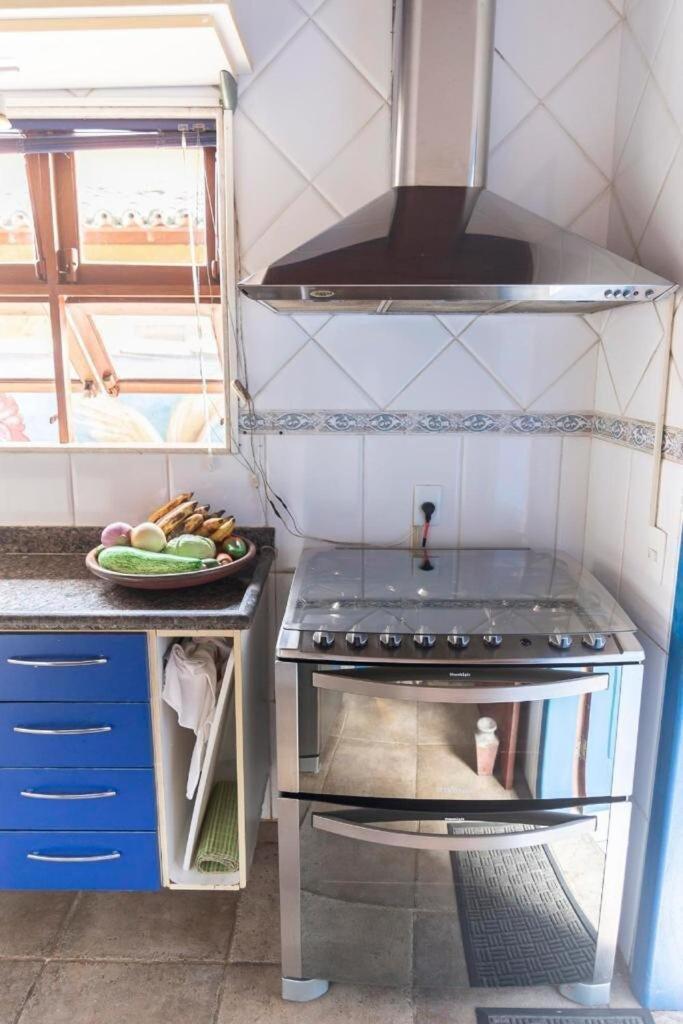 Casa Espacosa Em Porto - Com Piscina