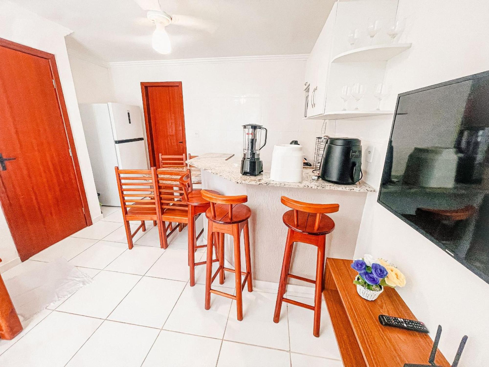 Apartamento Flat's Com 1 No Pavimento Superior Com Internet Privativa 300mbps Localizado No Residencial Mont Hebron, A Aproximadamente 250m Da De Taperapua, Com Piscinas, Sauna E Portaria 24hrs