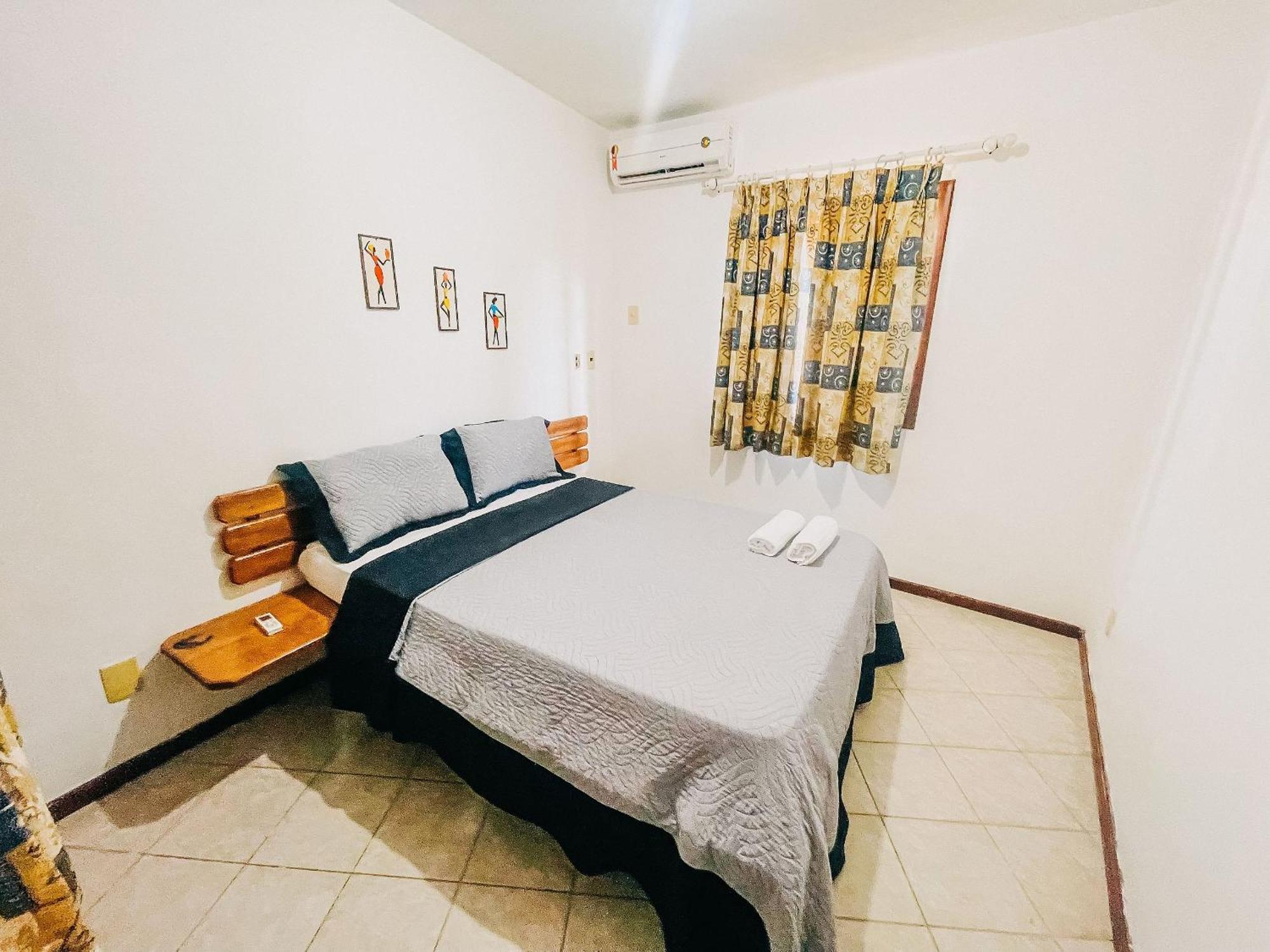 Casa de férias Aptos Com 3 Quartos Sendo 1 Suite, No Residencial Lacorte, Com Piscina, Area Gourmet Localizado A Poucos Metros Da De Taperapua *