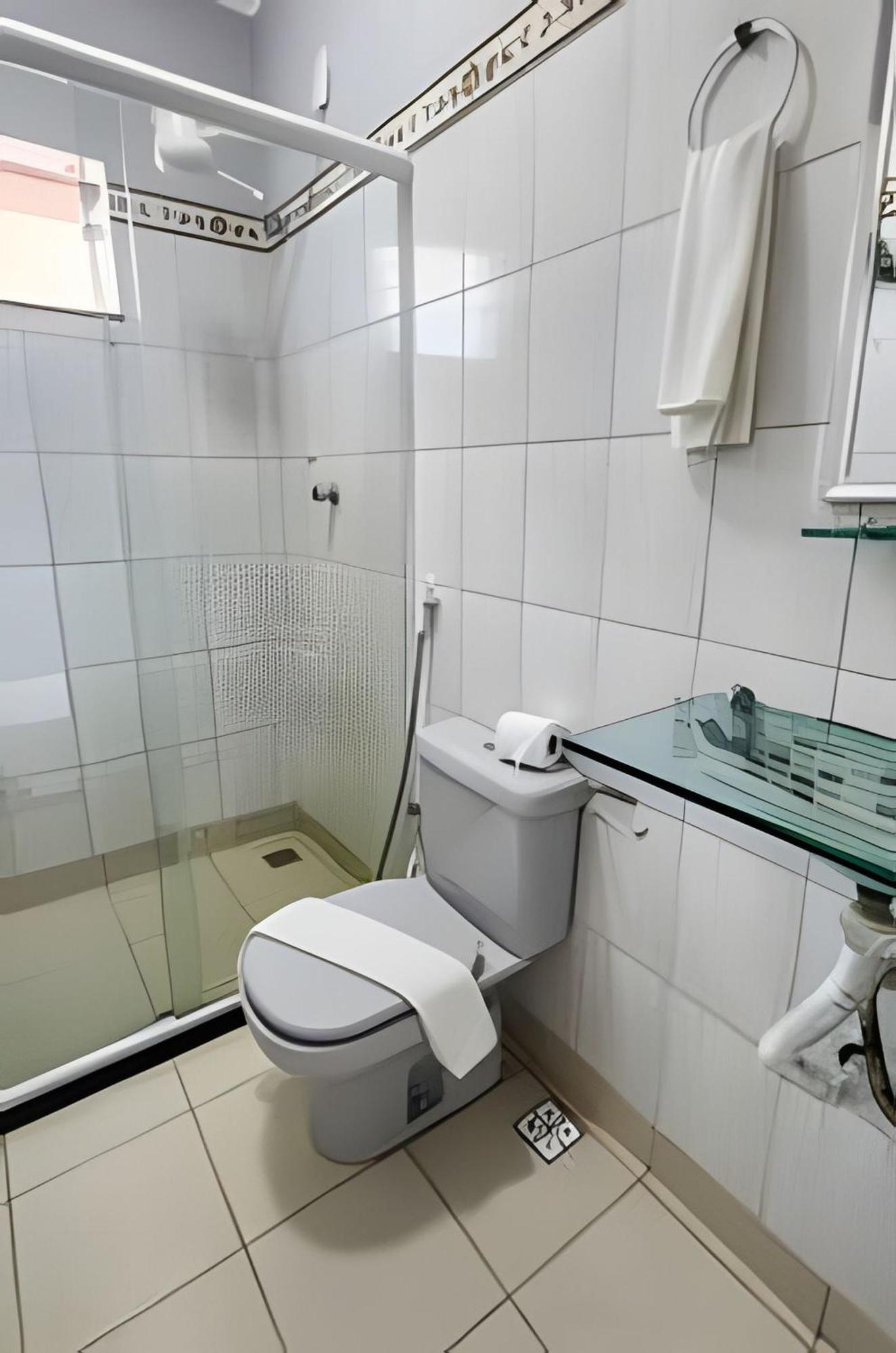 500M Praia De Taperapuan; 2 Quartos; Wifi 300Mbs; 2 Pavimento; Churrasqueira; Chuveirao; Estacionamento Gratuito 1 Carro Holiday home *