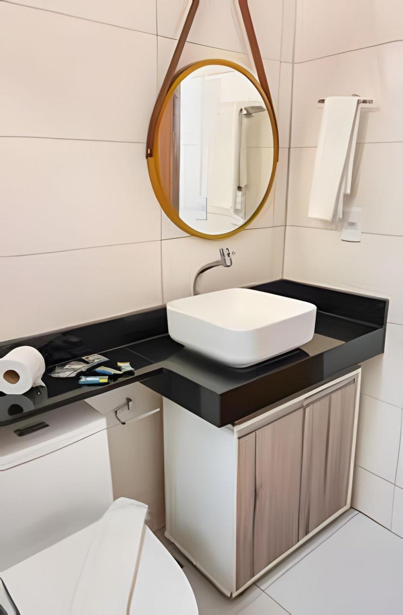 500M Praia De Taperapuan; 2 Quartos; Wifi 300Mbs; 2 Pavimento; Churrasqueira; Chuveirao; Estacionamento Gratuito 1 Carro Porto Seguro