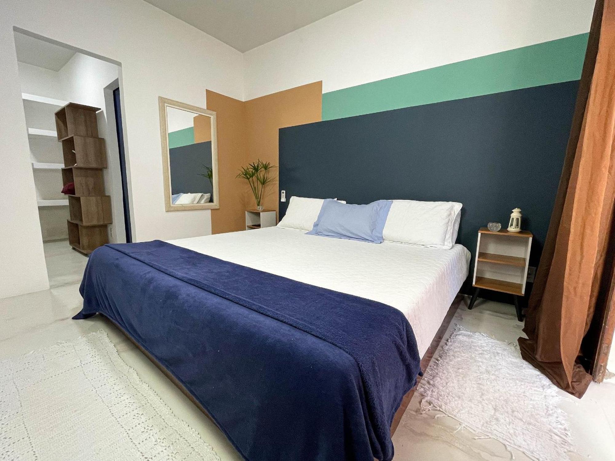 Holiday home Casa Com 2 Quartos Em Tranquilo, Com Cama King, Ar-condicionado, Wi-fi Rapido, Cozinha Equipada E Garagem Privativa